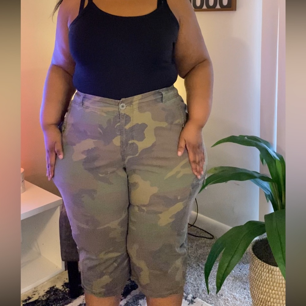 Camo Capris - Lane Bryant (24)